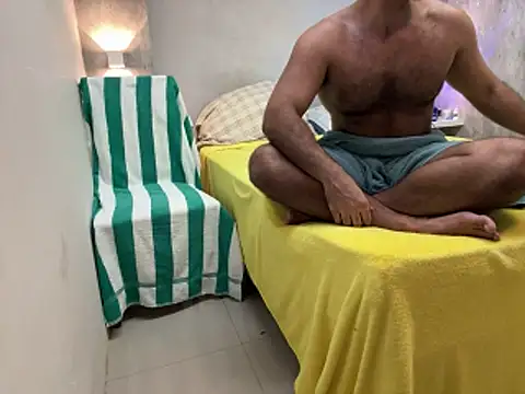 CasadoLutadorBigStuds online show from 05-21-26, 08:10