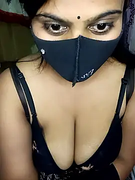 reena502 online show from 02-06-26, 05:38