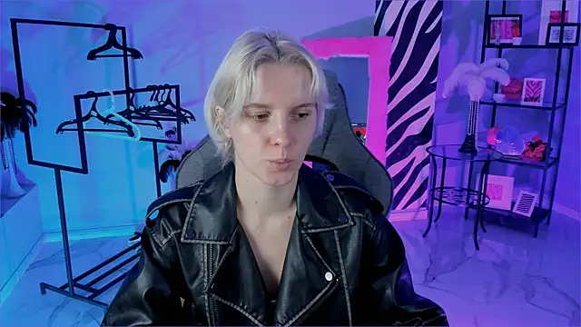 Snapshot of BethanyCloud chatting on 09-10-25, 05:29 BethanyCloud online show from 09-10-25, 05:29