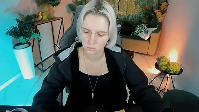 BethanyCloud online show from 10-10-25, 02:21