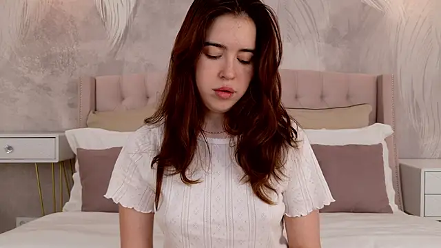 KimberlyBond online show from 09-16-25, 03:02