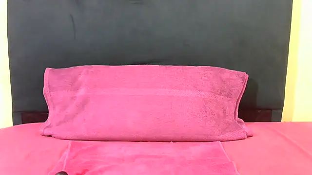 OnionBooty23 online show from 10-04-25, 10:13