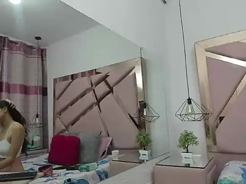 MiaCours online show from 09-08-25, 06:51