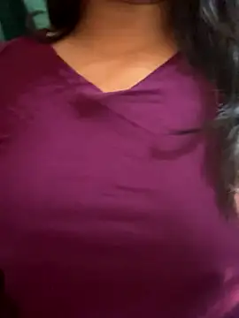 Snapshot of Maggi-is-back chatting on 09-14-25, 02:44 Maggi-is-back online show from 09-14-25, 02:44