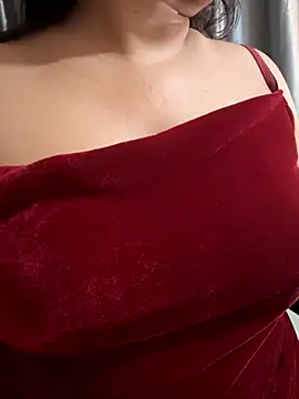 Snapshot of Maggi-is-back chatting on 09-29-25, 02:27 Maggi-is-back online show from 09-29-25, 02:27