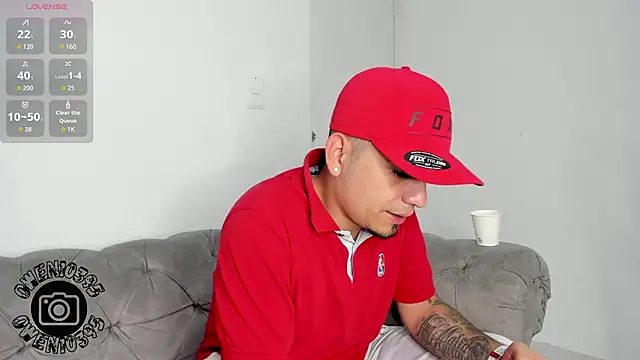 OwenStonne  online show from 09-26-25, 04:05