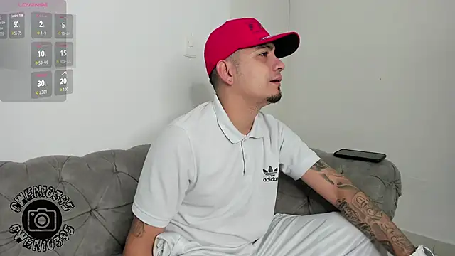 OwenStonne  online show from 10-11-25, 03:50