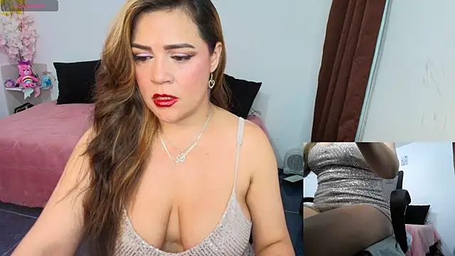 Snapshot of Paulina-Becerraa chatting on 04-02-26, 05:05 Paulina-Becerraa online show from 04-02-26, 05:05