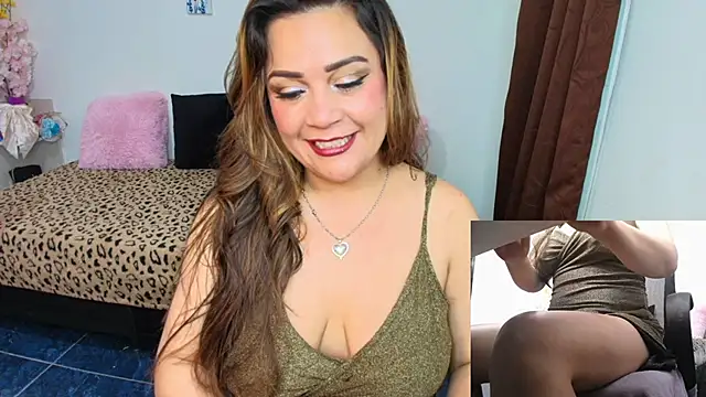 Snapshot of Paulina-Becerraa chatting on 05-27-26, 04:09 Paulina-Becerraa online show from 05-27-26, 04:09