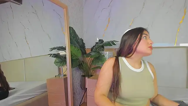 ChloeeMonroee online show from 10-31-25, 12:28