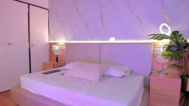 ChloeeMonroee online show from 11-04-25, 12:26