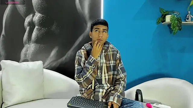 ender h0t online show from 10-10-25, 01:43