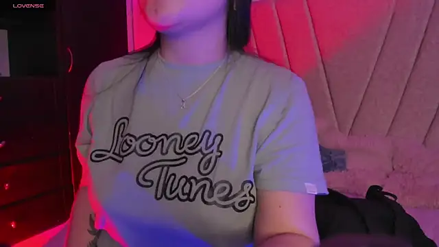 Snapshot of Fia__ chatting on 09-22-25, 01:51 Fia online show from 09-22-25, 01:51