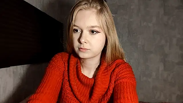 LiaVibes online show from 12-15-25, 09:02