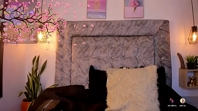 Seraphyne666 online show from 10-19-25, 10:43