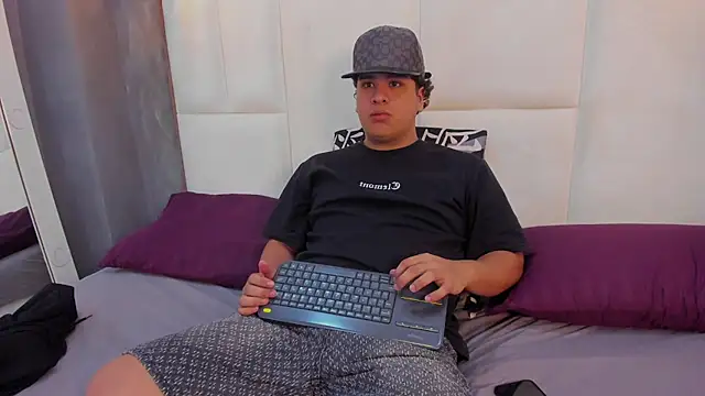 Naim Bennetsex online show from 10-03-25, 02:25