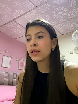 Snapshot of Lenapink19 chatting on 09-28-25, 04:01 Lenapink19 online show from 09-28-25, 04:01