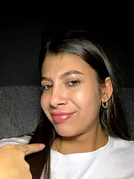 Snapshot of Lenapink19 chatting on 10-10-25, 04:11 Lenapink19 online show from 10-10-25, 04:11