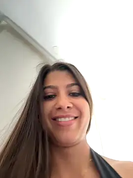 Snapshot of Lenapink19 chatting on 10-12-25, 04:50 Lenapink19 online show from 10-12-25, 04:50