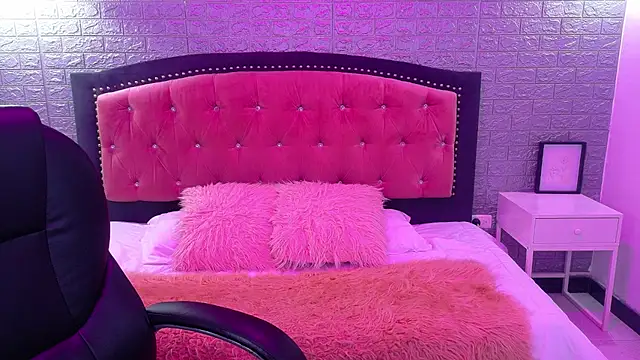 Natalie loffreda online show from 10-07-25, 02:53