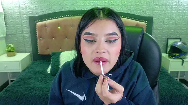 Natalie loffreda online show from 02-04-26, 03:23