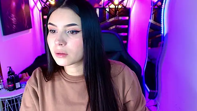 Natalie loffreda online show from 06-10-26, 07:57
