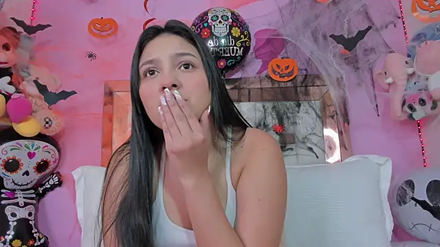 Emmy Rivas online show from 10-27-25, 09:08