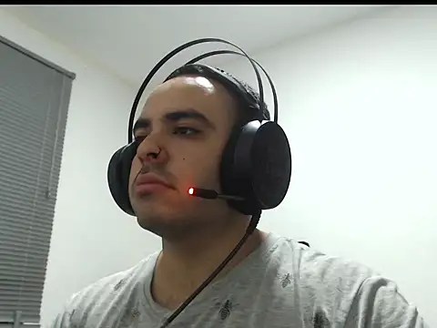 Ana ThiagoxX online show from 02-14-26, 06:21