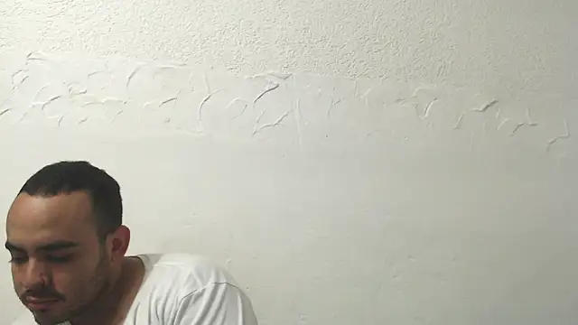 Ana ThiagoxX online show from 05-15-26, 11:45