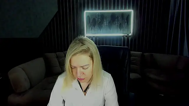 Anna Snows online show from 10-11-25, 05:39