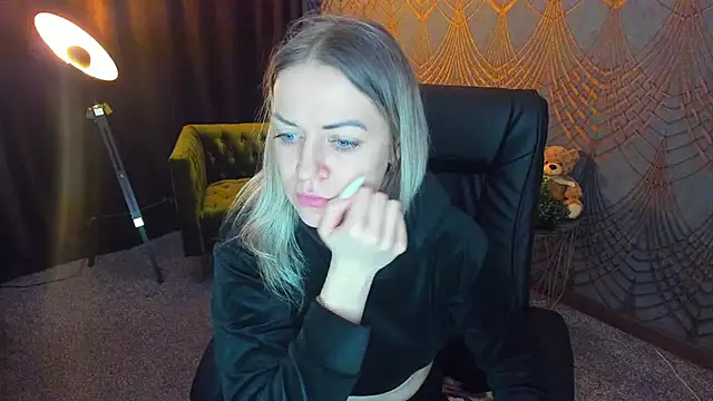 Snapshot of Anna_Snows chatting on 04-06-26, 04:46 Anna Snows online show from 04-06-26, 04:46