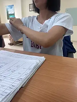 Snapshot of -NhaKy22 chatting on 09-22-25, 12:45 -NhaKy22 online show from 09-22-25, 12:45