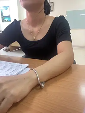 Snapshot of -NhaKy22 chatting on 10-04-25, 02:31 -NhaKy22 online show from 10-04-25, 02:31