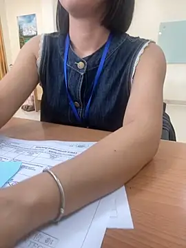 Snapshot of -NhaKy22 chatting on 10-10-25, 07:51 -NhaKy22 online show from 10-10-25, 07:51