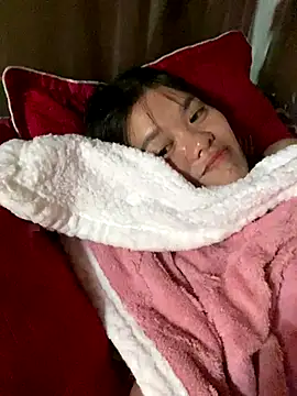 PhanHaa online show from 11-16-25, 02:22