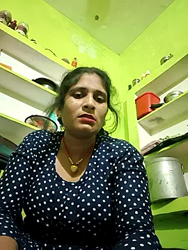 Hot-piuy online show from 09-15-25, 06:30