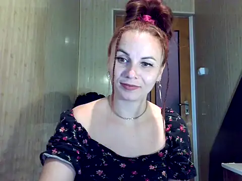 Snapshot of Kisa26311 chatting on 10-21-25, 09:54 Kisa26311 online show from 10-21-25, 09:54