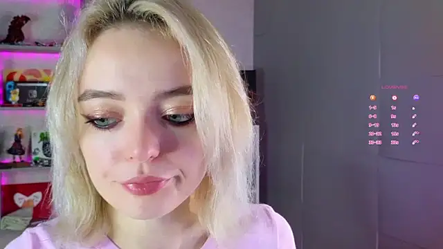 ShizukaBlanche online show from 09-10-25, 03:28