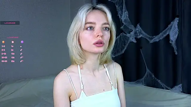 ShizukaBlanche online show from 11-01-25, 03:19