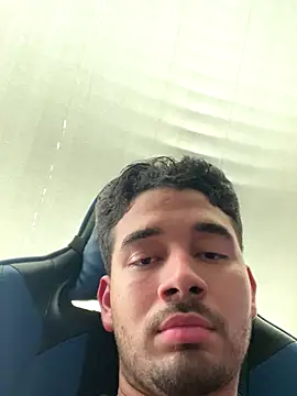 Snapshot of JJ775MC chatting on 10-31-25, 11:28 JJ775MC online show from 10-31-25, 11:28