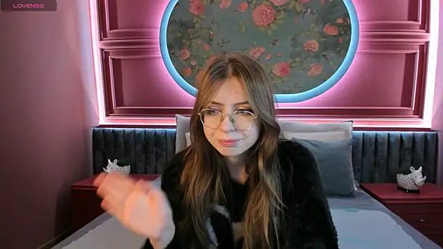 Grace blush online show from 10-19-25, 06:36