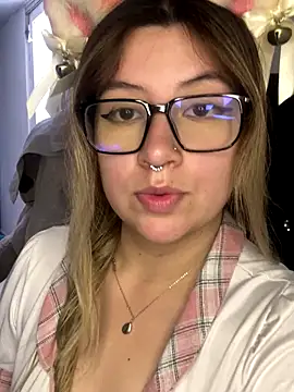 Blair Bunnyy online show from 12-14-25, 06:12