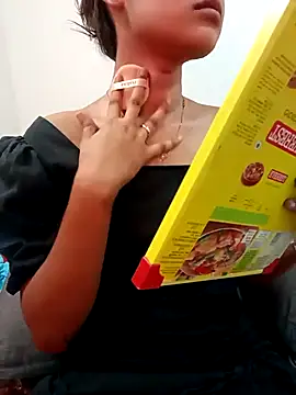 Cutie Shruti online show from 09-23-25, 10:51