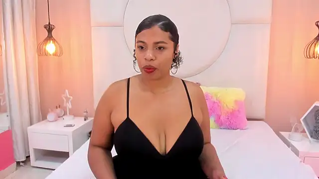 Laila Cairo online show from 11-08-25, 12:49