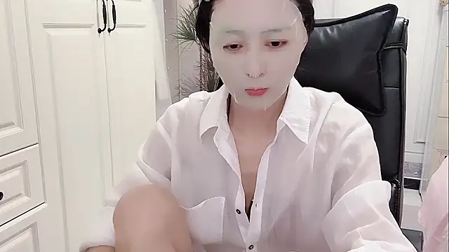 Snapshot of Ianxuan chatting on 10-04-25, 01:03 Ianxuan online show from 10-04-25, 01:03