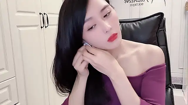 Snapshot of Ianxuan chatting on 10-04-25, 01:31 Ianxuan online show from 10-04-25, 01:31