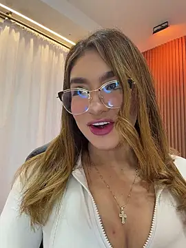jenn fit online show from 05-06-26, 02:19