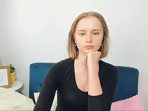 GraceTeenX online show from 09-13-25, 02:17