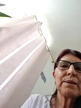 Snapshot of swity_foster chatting on 02-22-26, 08:29 swity foster online show from 02-22-26, 08:29