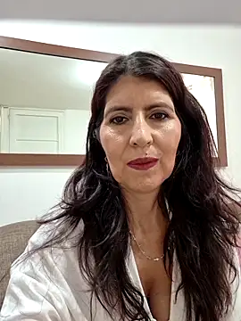 Snapshot of swity_foster chatting on 03-15-26, 01:50 swity foster online show from 03-15-26, 01:50